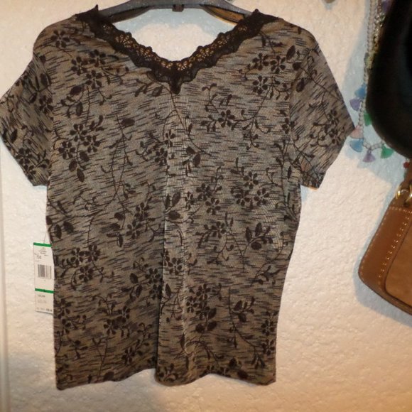 Jones New York Lace Trim V Neck Knit Top L NWT - Picture 4 of 4